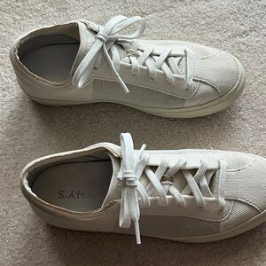 ROTHY’S LACE UP WOMEN SNEAKERS IN DIAMOND TWILL SIZE 9